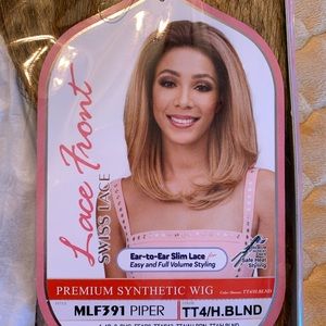 Bobbi Boss - MLF391 Piper Lace Front Wig